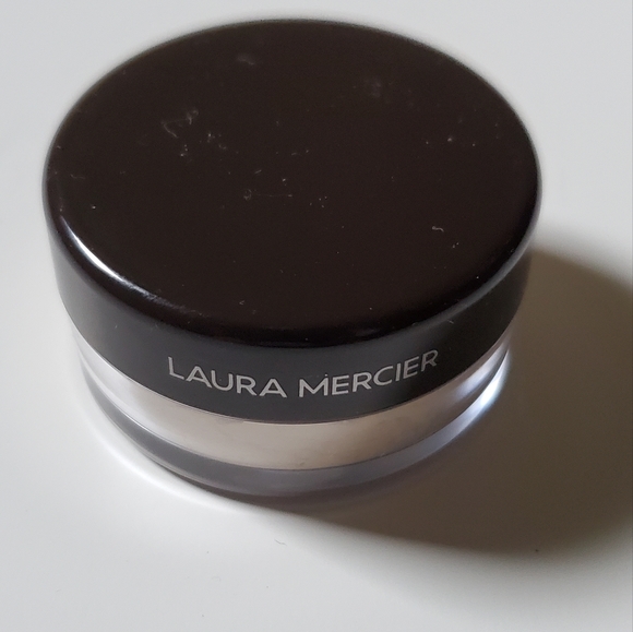 laura mercier Other - Laura Mercier Translucent Loose Setting Powder Travel NewSealed